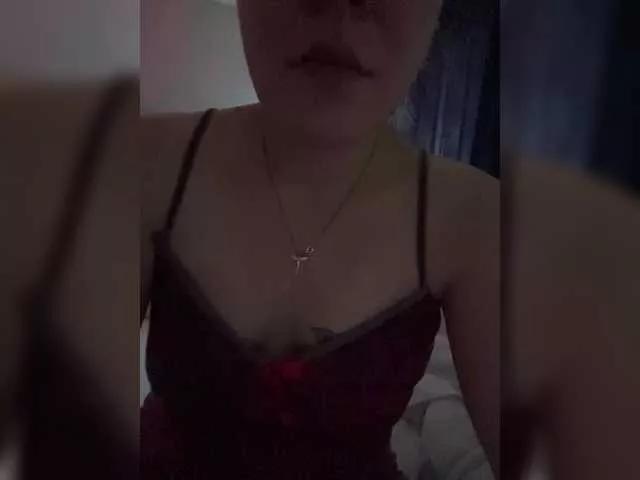 Matmazel35 from BongaCams