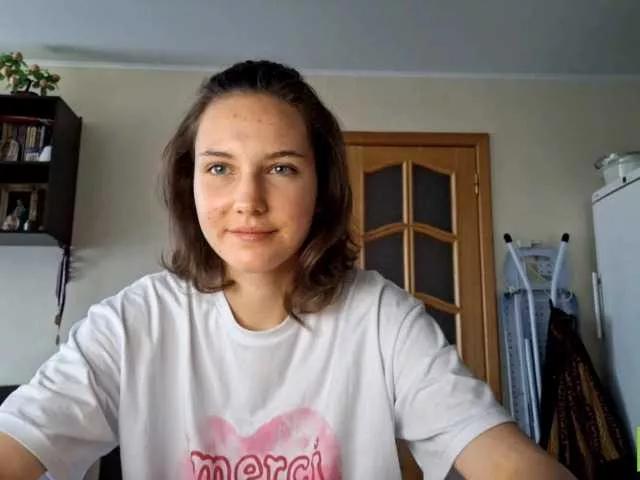 MaxieDungy webcams show profile image 