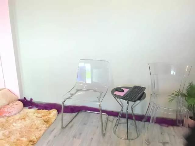 Maya-Hellen from BongaCams