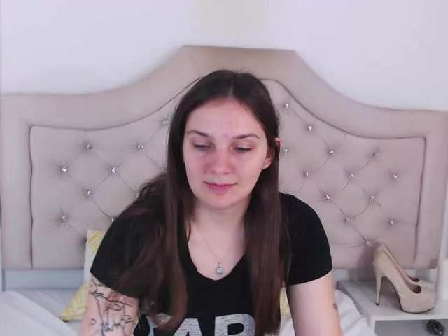 MayaHot from BongaCams