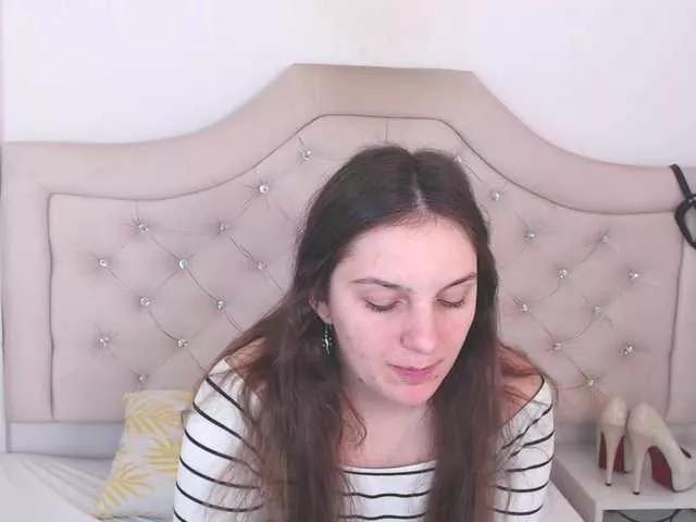 MayaHot from BongaCams