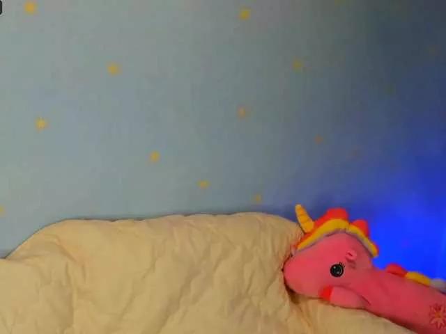 MelMooon from BongaCams