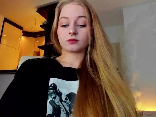 MiaMeowa from BongaCams