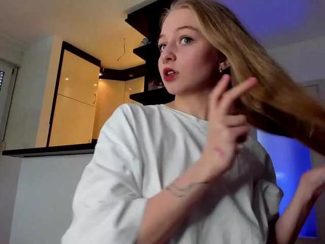 MiaMeowa from BongaCams