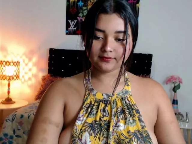 MiaMoonn from BongaCams