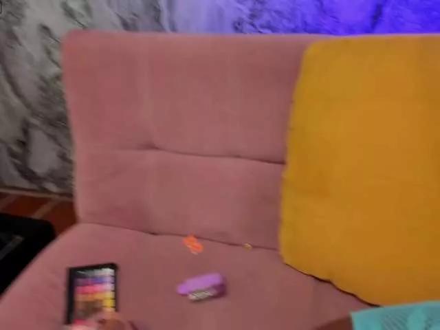 MiiaaCollinss from BongaCams