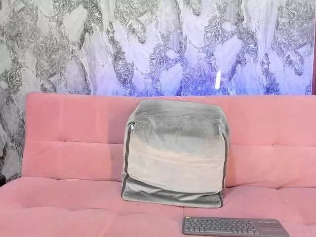 MiiaaCollinss from BongaCams