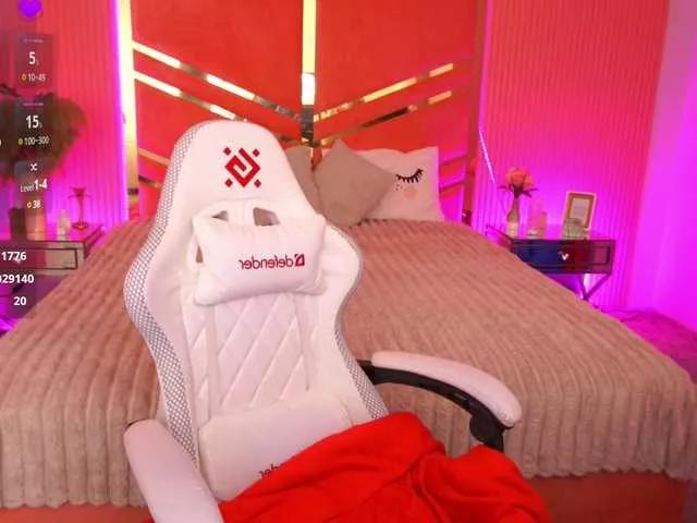 MikiiKiwi from BongaCams
