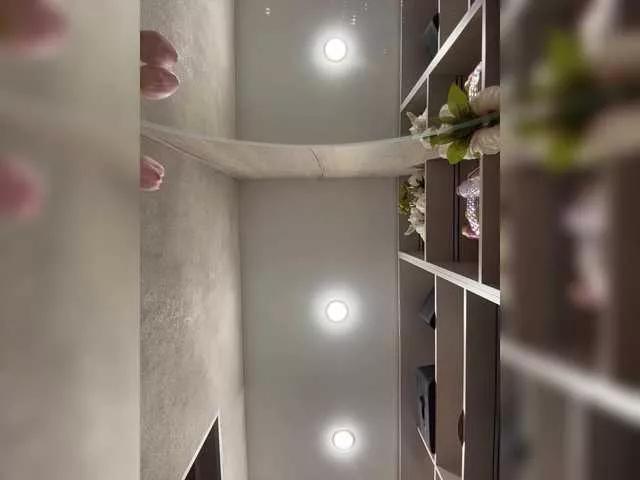 Milana-me webcams show profile image 