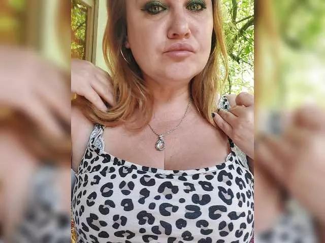 milli1983 from BongaCams