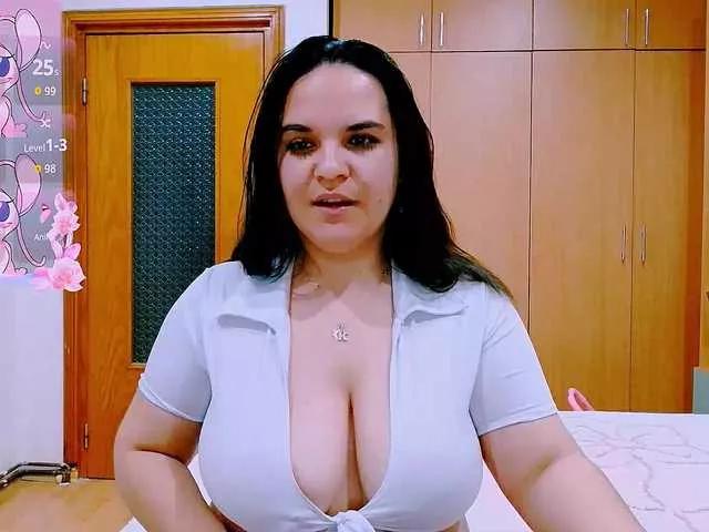 minnie-ella from BongaCams