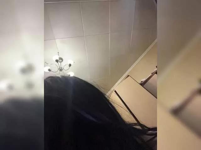 Mirridaa from BongaCams