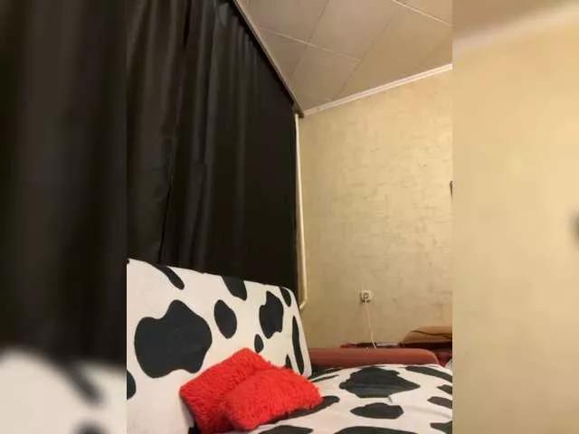 Mirridaa from BongaCams