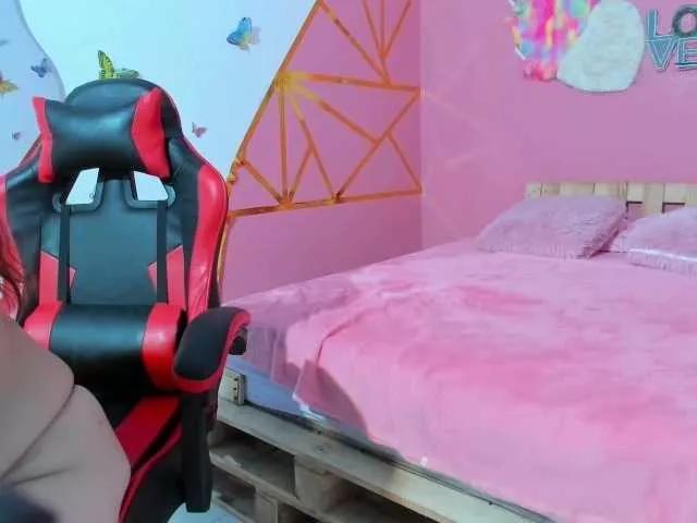 Mishel42 webcams show profile image 