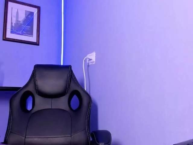 miss-laila from BongaCams