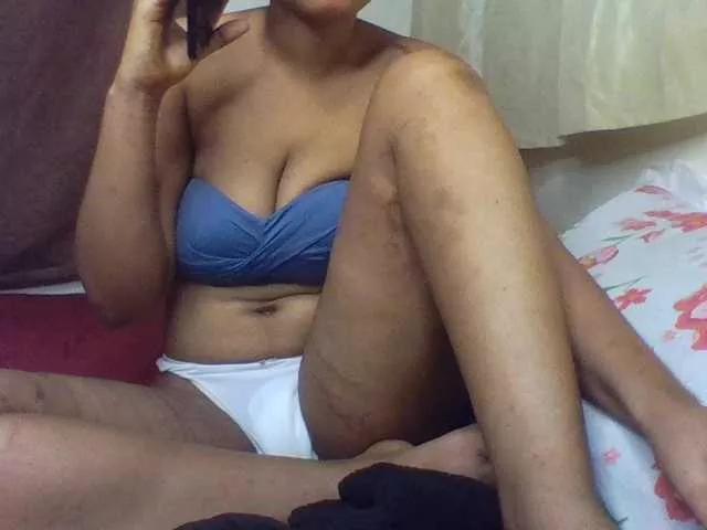 Miss-riri from BongaCams