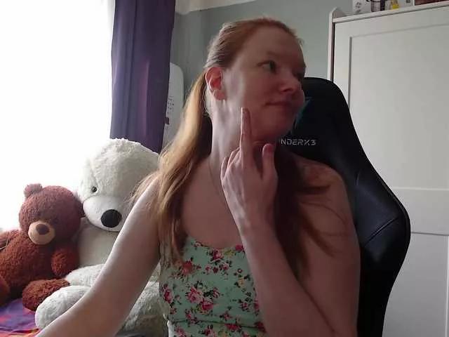 missInari from BongaCams