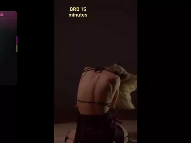 MissKristal from BongaCams