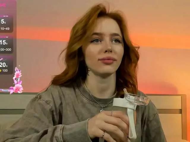 MissRedFox from BongaCams