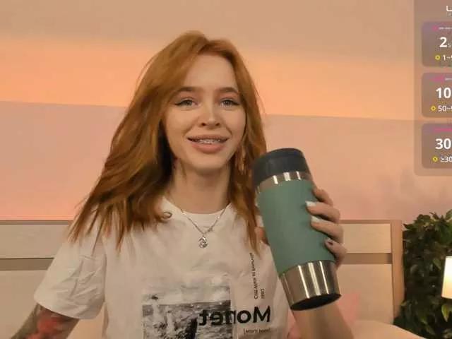 MissRedFox webcams show profile image 