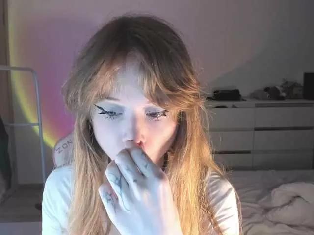 mnepohuyy on BongaCams