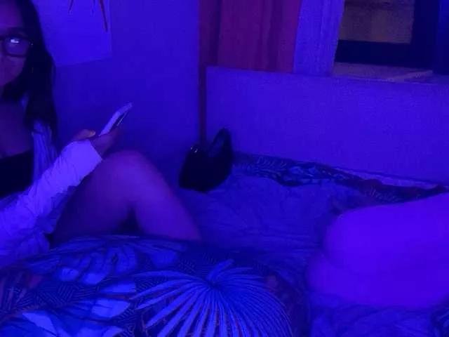 MokoMila from BongaCams