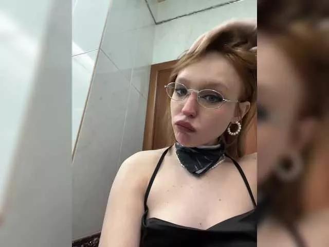 MokoMila from BongaCams