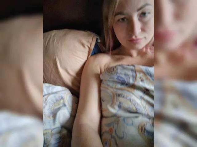 MOLLY-7 from BongaCams