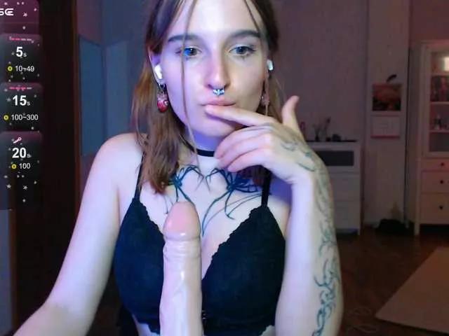 momorenaaa from BongaCams