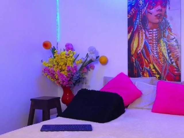 Moon-celeste from BongaCams