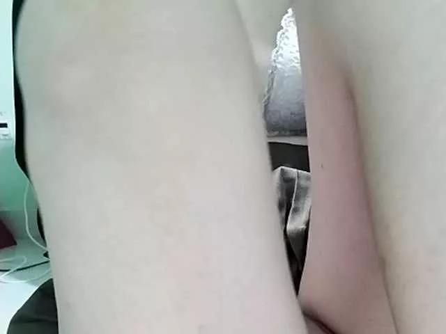 Moon18x from BongaCams