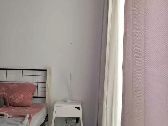 Naalani from BongaCams