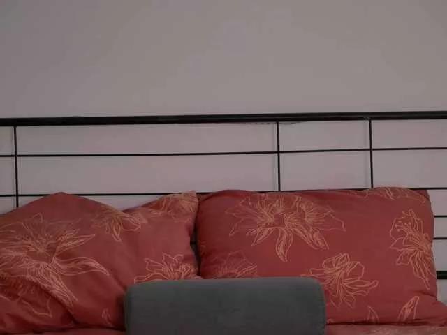 Naalani from BongaCams