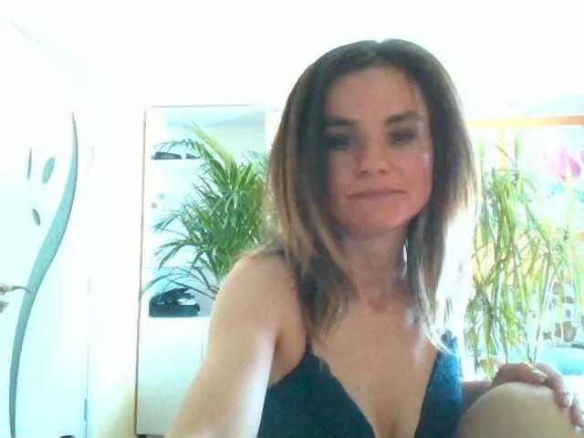 Nanny-Lora from BongaCams