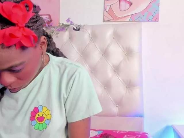NaomySaenz webcams show profile image 