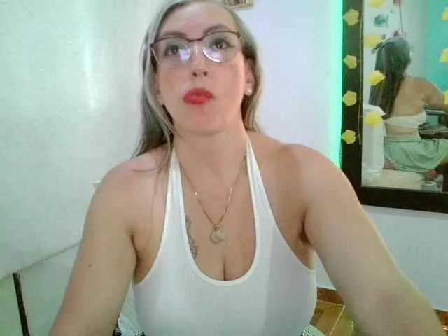 NatalyMilf from BongaCams