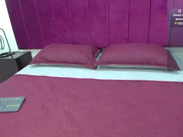 Nessa2905 from BongaCams