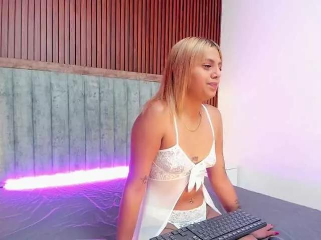 NiaaGraves webcams show profile image 
