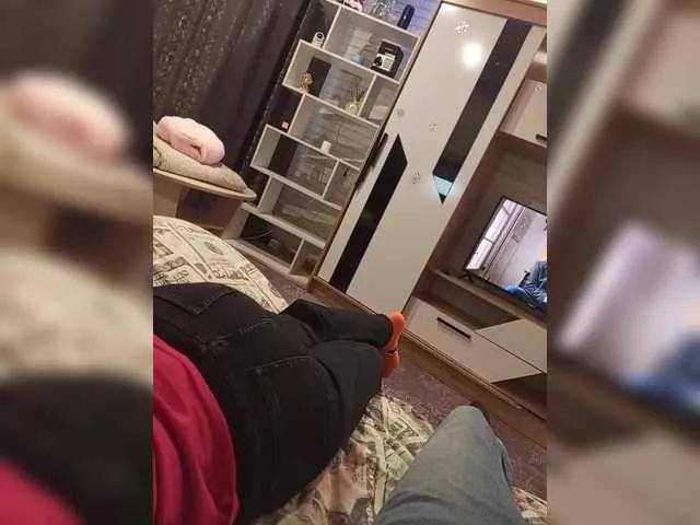 Niki233221 from BongaCams