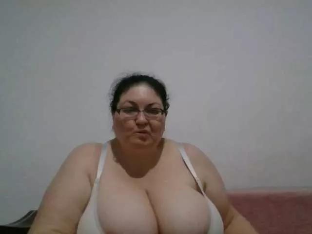 Nykyxo from BongaCams