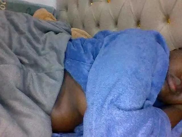 Nyomi224 webcams show profile image 