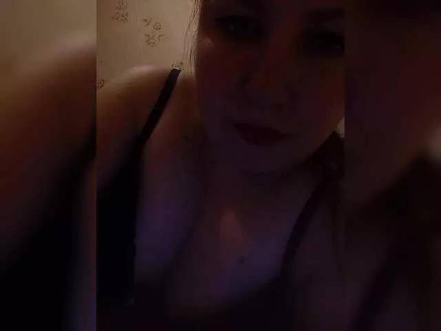 Ogonek37 from BongaCams