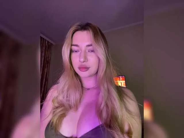 OhhMolly from BongaCams