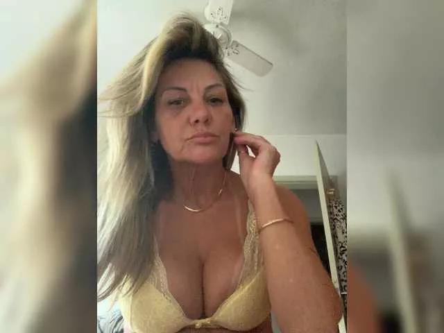 Patriciadourados1 webcams show profile image 