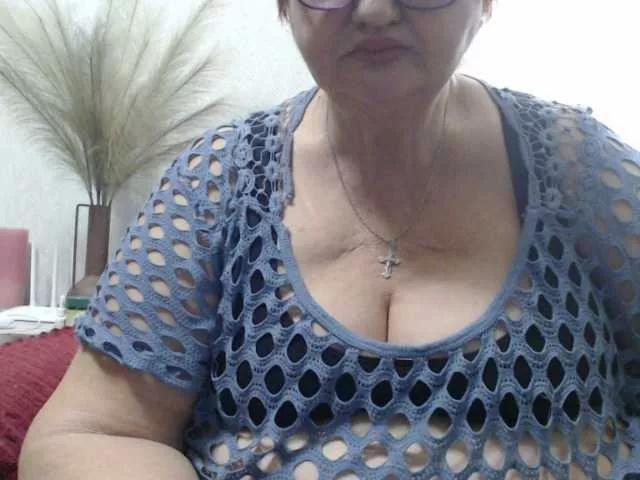 PeggySoft from BongaCams