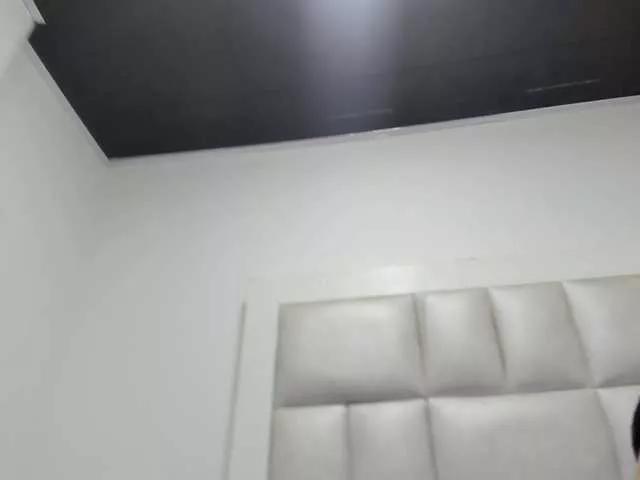 Peyton-wat webcams show profile image 