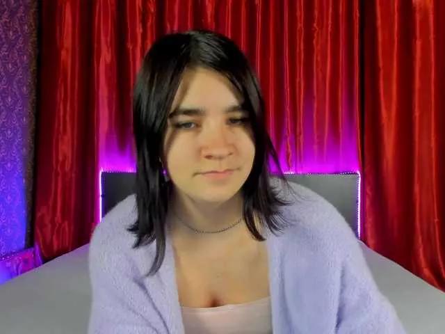 Polly-Love from BongaCams