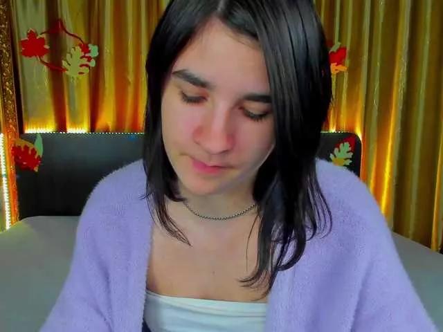 Polly-Love from BongaCams