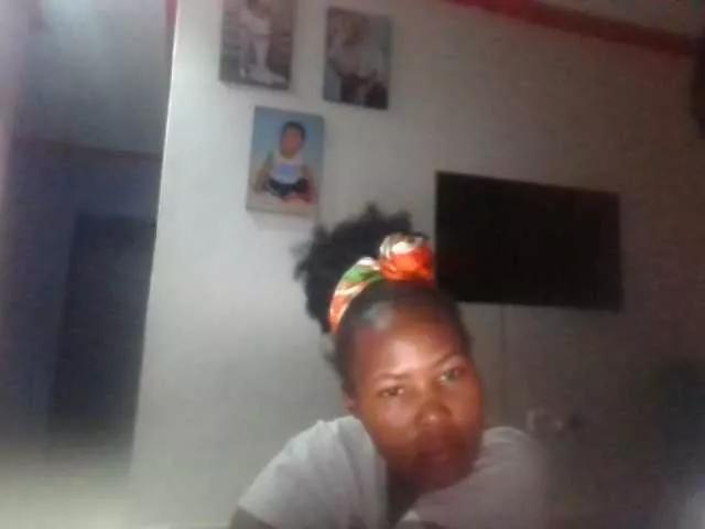 Pretty-thalia1 webcams show profile image 