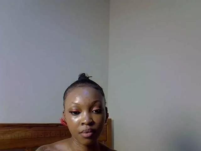 PrettyLunaa webcams show profile image 